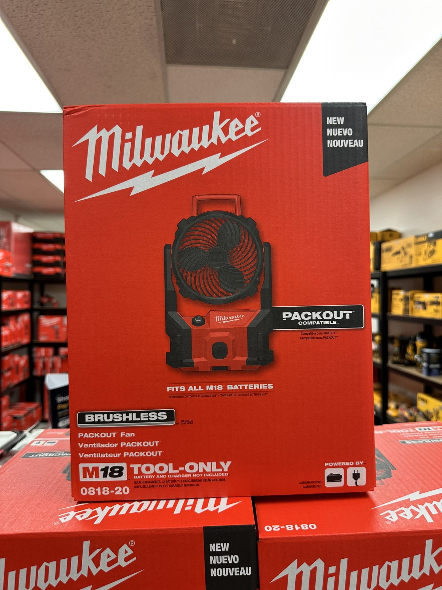 Milwaukee M18 Brushless Packout Fan 