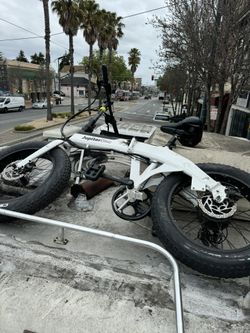 Jupiter Defiant Electric Bike