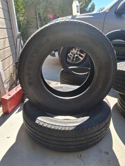 LT245/75R17