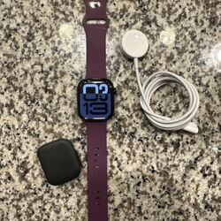 New Apple Watch Series 10 GPS 42mm Black With Band, Charger And Warranty (band Not Apple)
