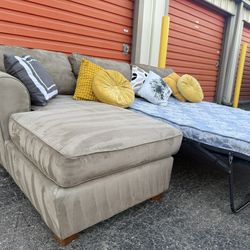 🚚🇲🇽FREE DELIVERY–🫧CLEANED/SHAMPOOED! Very Comfortable - Small Grey Sectional sofa TO YOUR HOME!