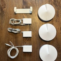 TP-Link Deco Mesh WiFi system with 3 M5 Routers