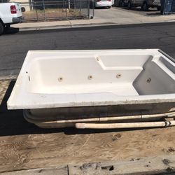Jacuzzi Bath Tub. FREE 6 Ft X 4ft  20 Inches High
