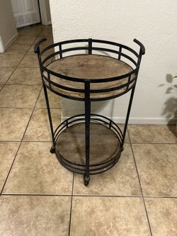 Stand Plants 27 inches tall  18 inches  inches long   18 inches wide