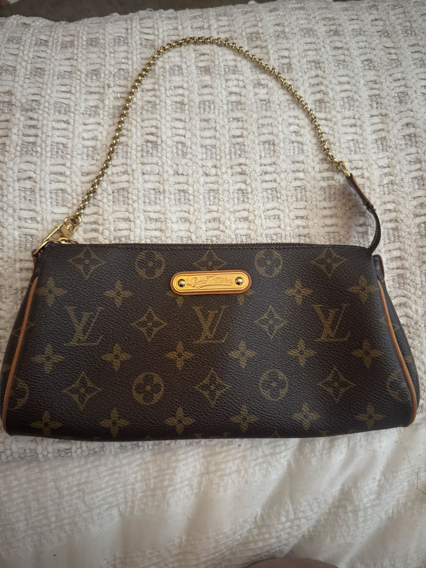 Louis Vuitton Pochette