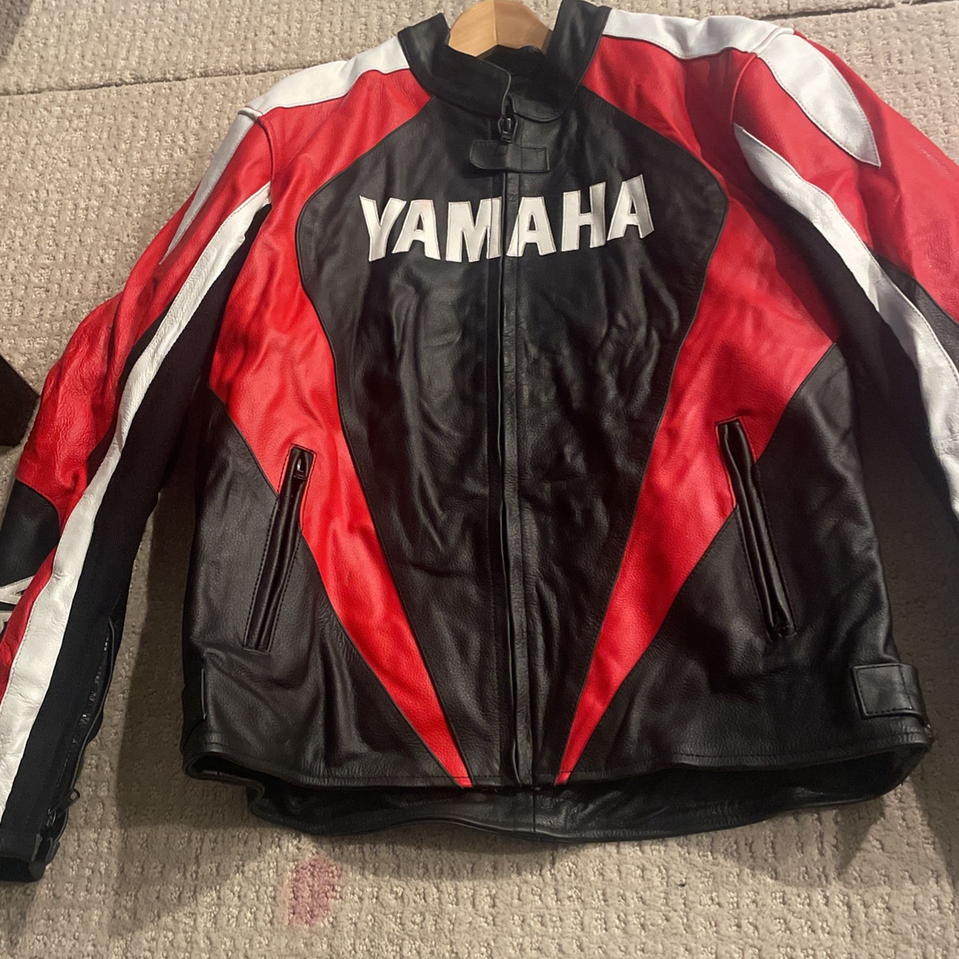 Leather jacket, Color Red , Size Median