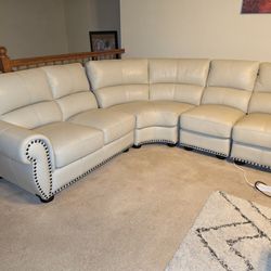 Abbeyson Funiture 