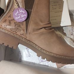 womens blowfish malibu river b Sz 8