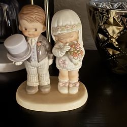       VTG. Collectable   Bride and Groom Porcelain 1988    