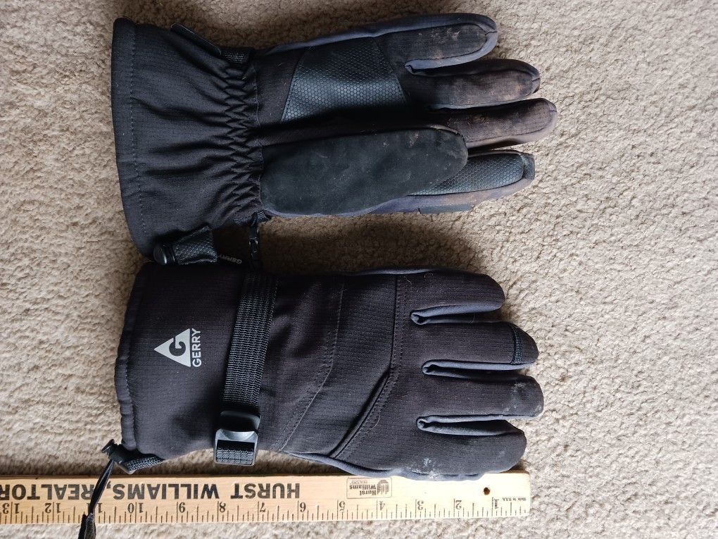 GERRY GLOVES