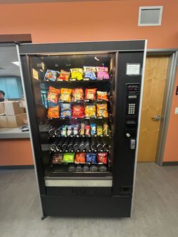 Vending machine + Location