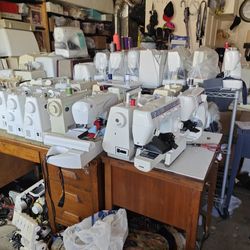 Selling Sewing Machines All Running Good Different Model And Different Prices 
