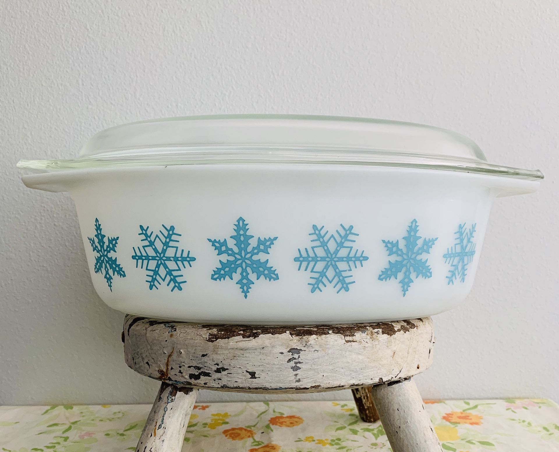 Vintage Pyrex 045 Oval White with Turquoise Snowflake Casserole Dish ...