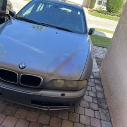 2002 BMW 530i