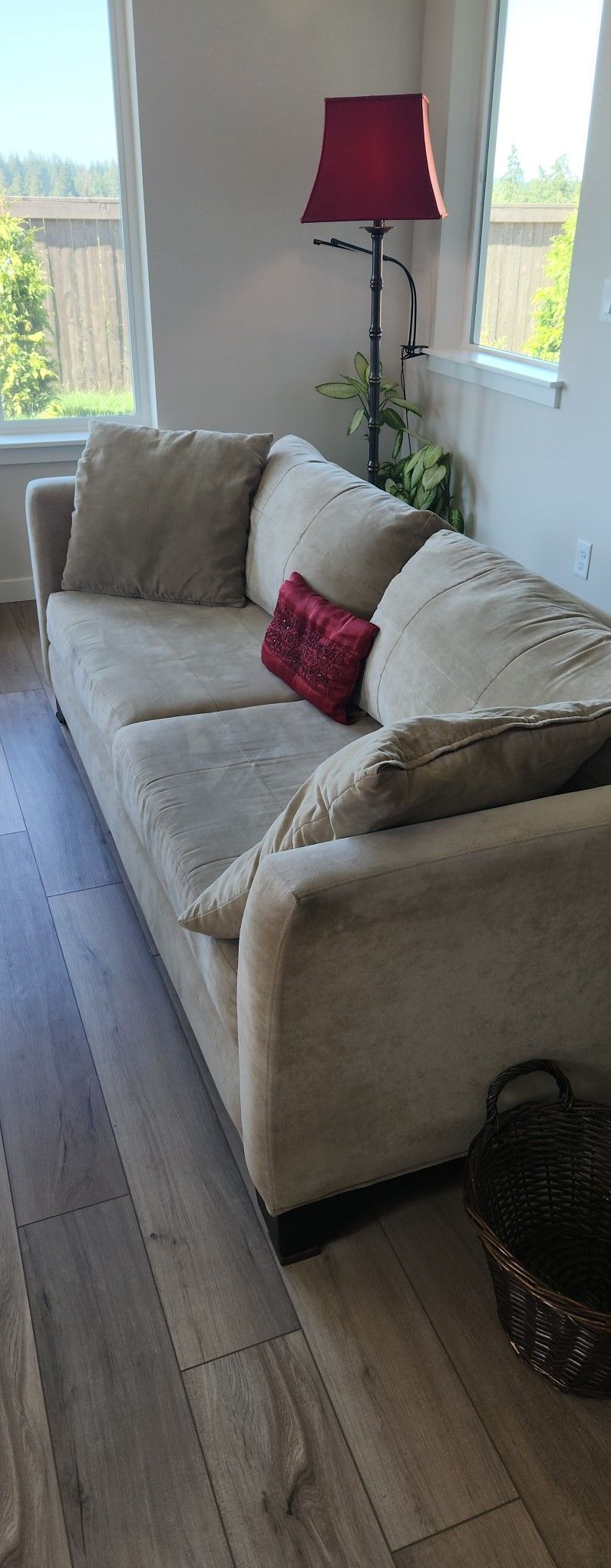 Macys  3 SEATER SOFA