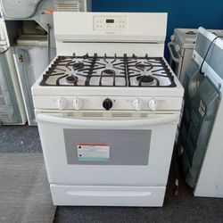 White 5 burner self cleaning natural gas stove with warranty 