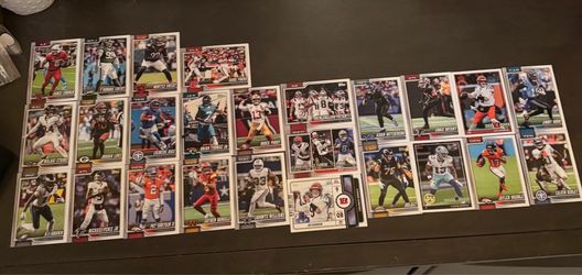 Topps NFL Football Trading Cards Lot