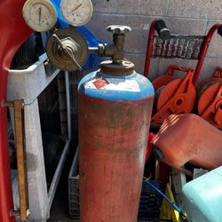 Gas cylinder tank welding