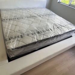 New King Size Mattress + Box Spring 