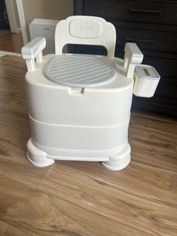 Portable Toilet with Armrests and Side Caddy