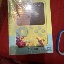 New G5 Handheld Game With 500 Retro Games 