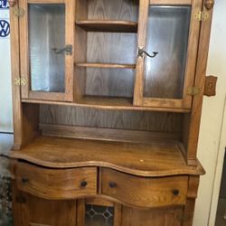 Pulaski Oak Hutch 