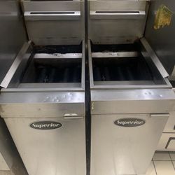 Deep fryer (1 Left) Available 