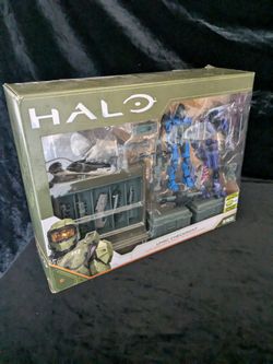 Jazwares World of Halo - UNSC Checkpoint w/ Spartan Gungir + Elite Mercenary Set
