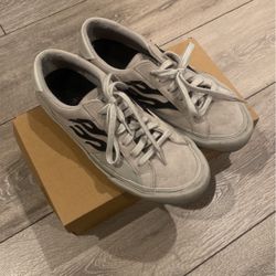 Straye Size 10.5
