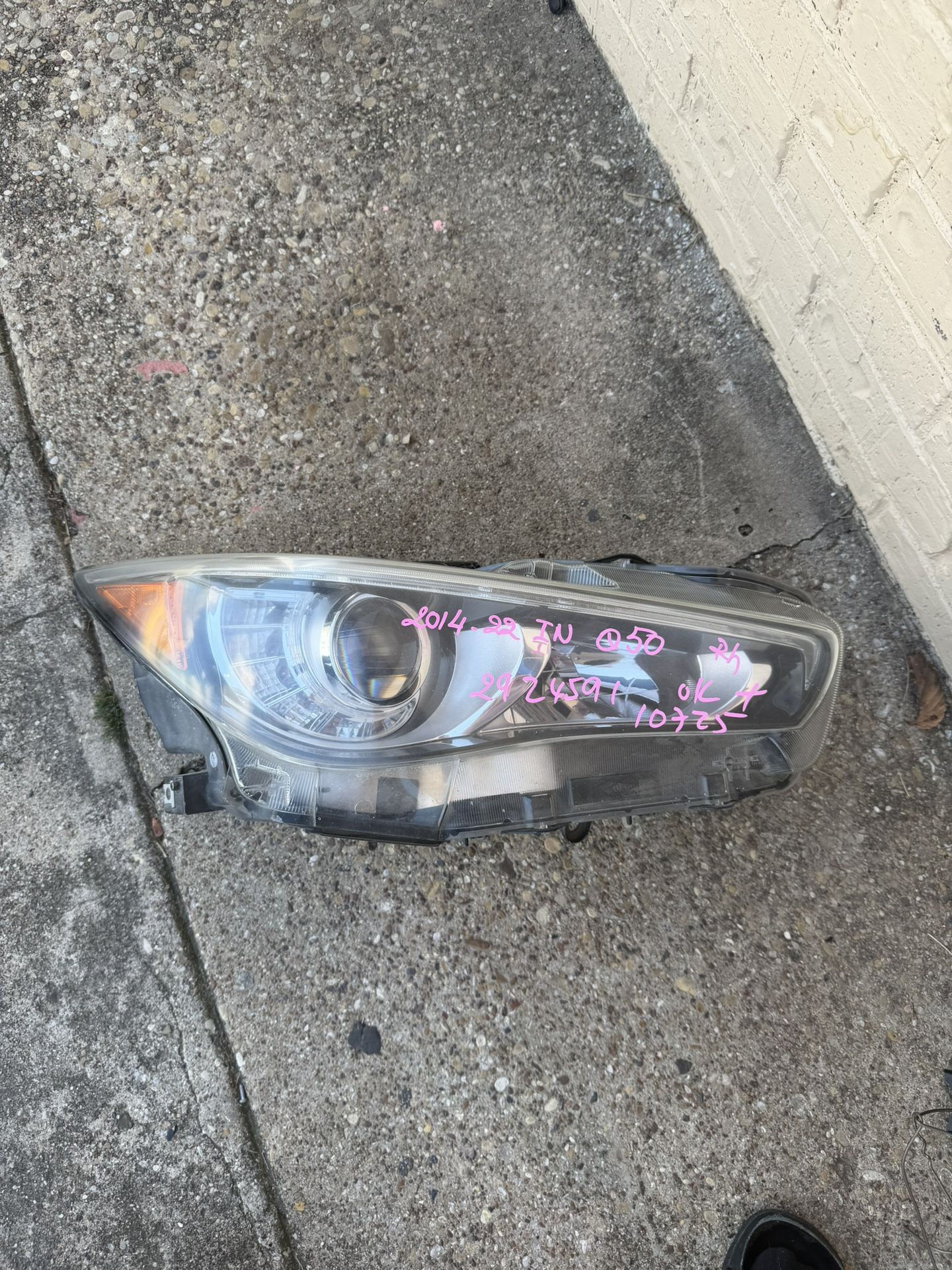 2014-22 Infiniti Q50 Right Headlight