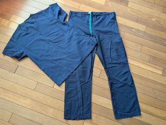 blue Medium nursing scrubs set (good for 5'9" height) men women unisex