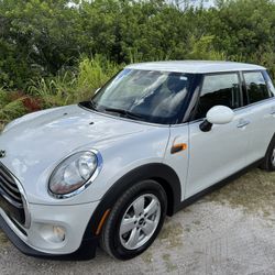 2017 Mini Cooper