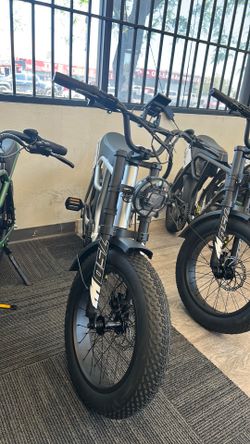 EMojo street x 750W /48V(28mph/60mph battery ) UL certified. 325 lbs max silver