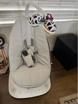 4moms MamaRoo Baby Bouncer Seat