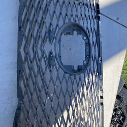 2019 2020 2021 2022 LEXUS ES300H ES350 GRILLE F SPORT  53112-06A00 OEM