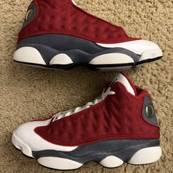 Size 8.5 (Pre owned, no box, missing insole) - Air jordan 13 retro red flint 