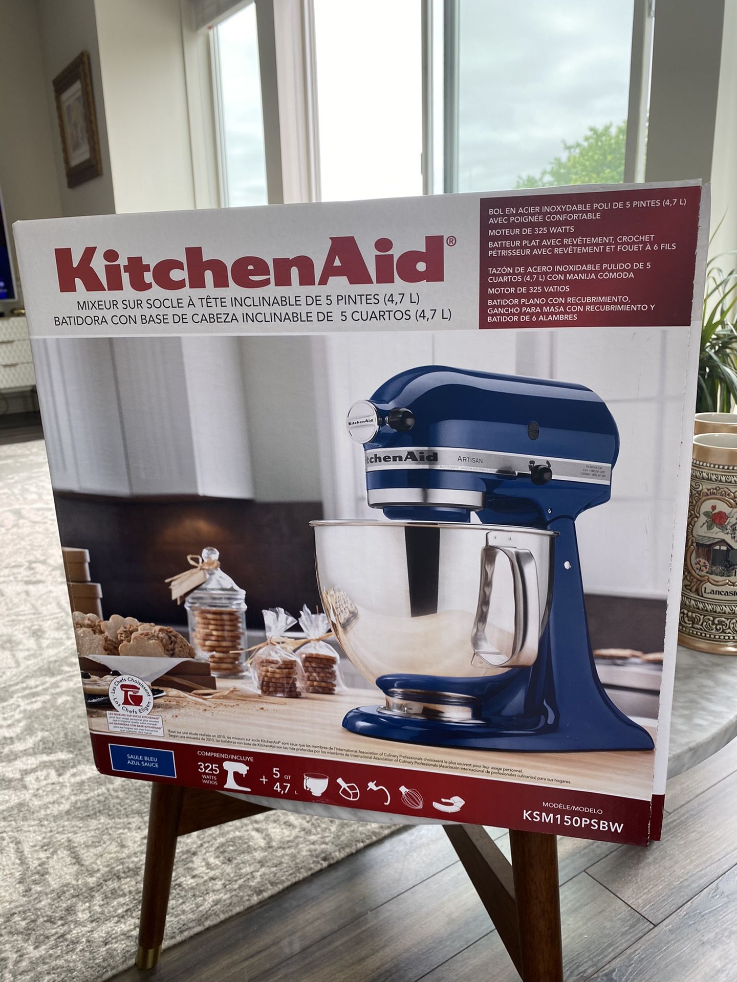 Kitchenaid artisan 325 watts model KSM 150 PSBW $400