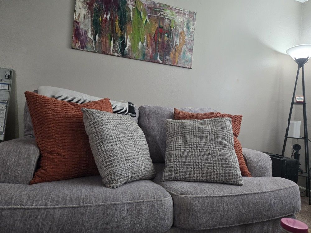 Cozy Gray Loveseat – Like New! 175 Obo
