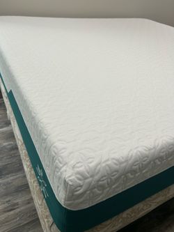 King Size Memory Foam Mattress, Box Spring, and Metal Frame