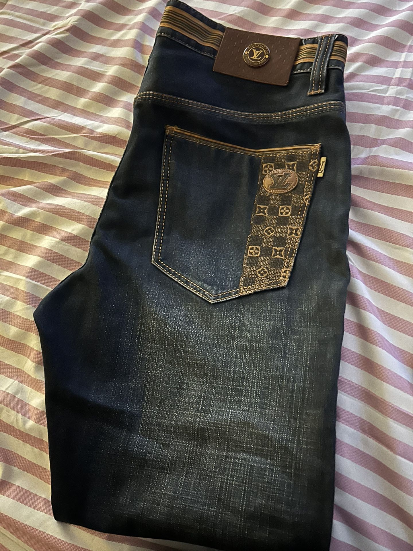 Loiu Vitton Pants
