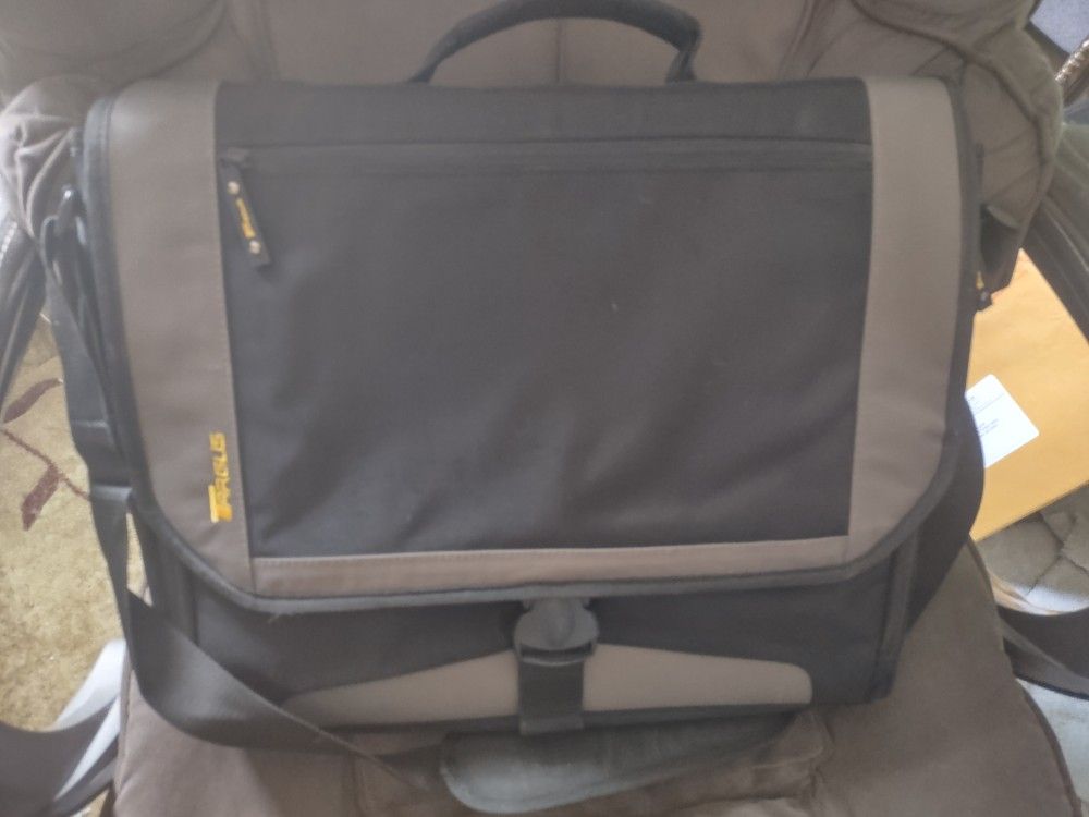 Targus Laptop Nylon Bag