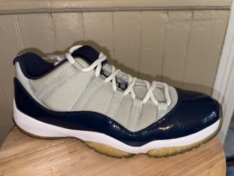Jordan 11 Retro Low Georgetown