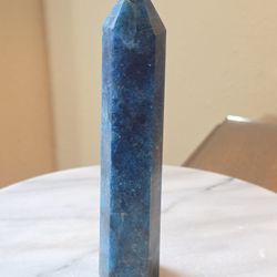 0.8 Lb (363g) Blue Apatite Tower Quartz Crystal 