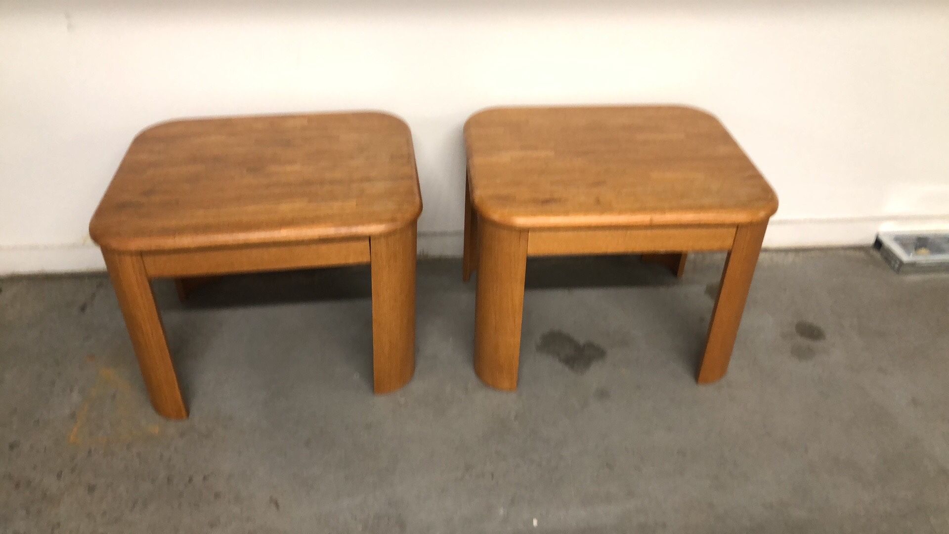 2 End Tables