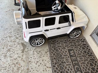 Mercedes electric car