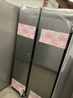 Samsung RS28A500ASR Side-by-Side Refrigerator (Open Box / Scratch & Dent)