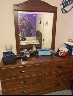 Twin bed frame and dresser with mirror