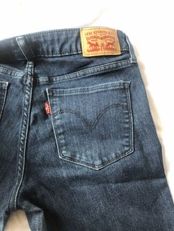 Women’s levis