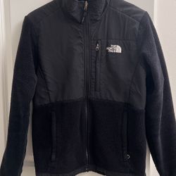 Women’s North Face Jacket