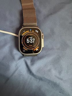 Apple Watch Ultra 3 With Titanium Band